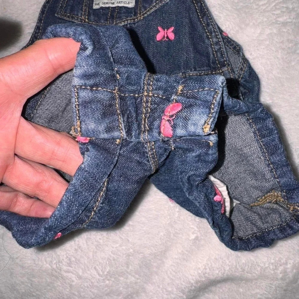 OshKosh B'gosh blue denim overalls with pink butterfly embroidery Size 6 month